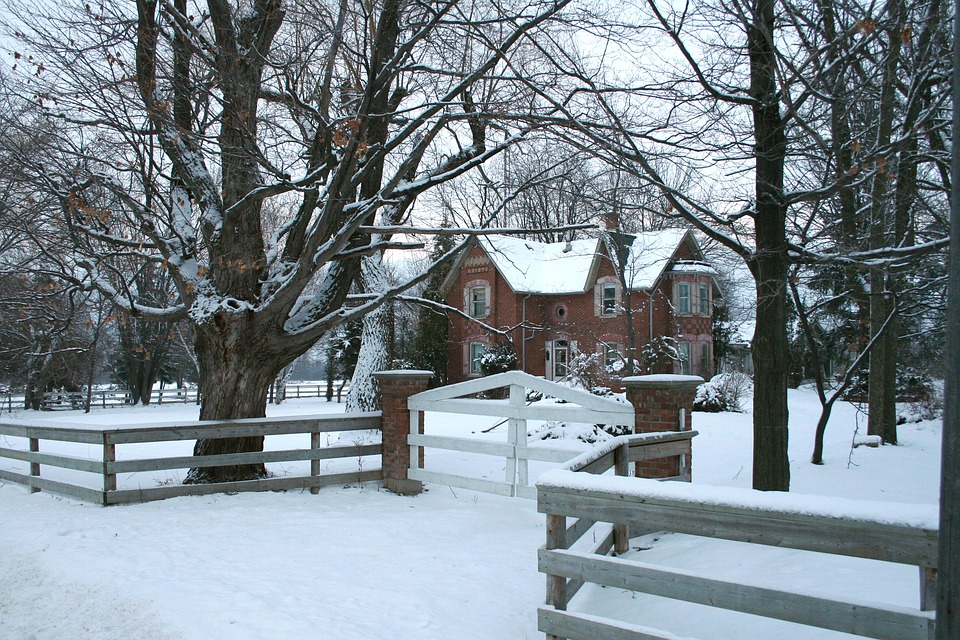 Protecting Property From Cold Weather Protecting Property From Cold Weather